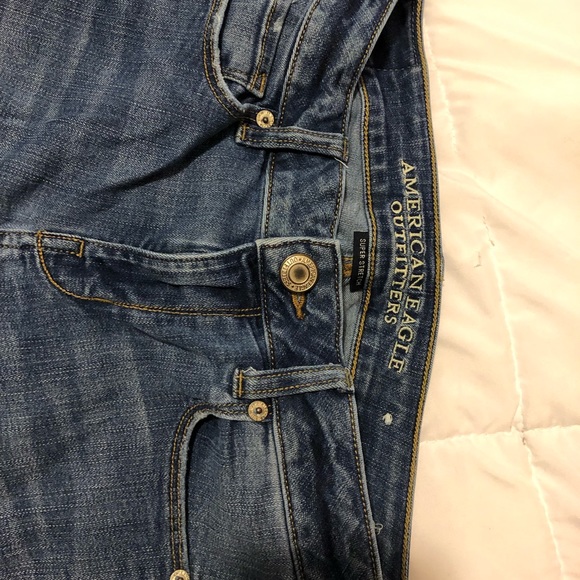 A&E Distressed Jeans - Picture 2 of 3